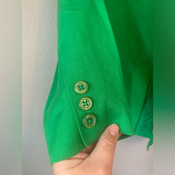 𝙶𝚛𝚎𝚎𝚗 𝙻𝚒𝚗𝚎𝚍 𝙱𝚕𝚊𝚣𝚎𝚛 - Picture 5 of 7